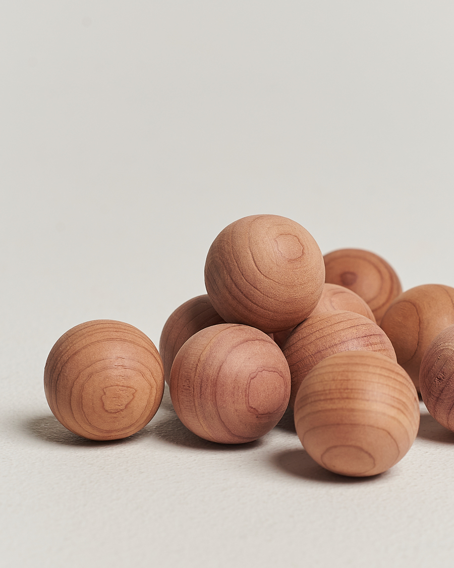 Herre | Eksklusivt for Care of Carl | Care with Carl | 10-Pack Cedar Wood Balls 