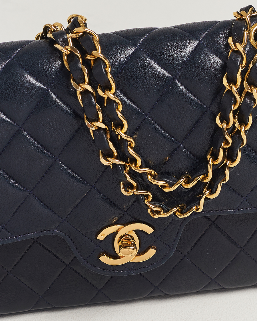 Herre | Chanel Pre-Owned Small Classic Flap Bag Navy | Chanel Pre-Owned | Small Classic Flap Bag Navy