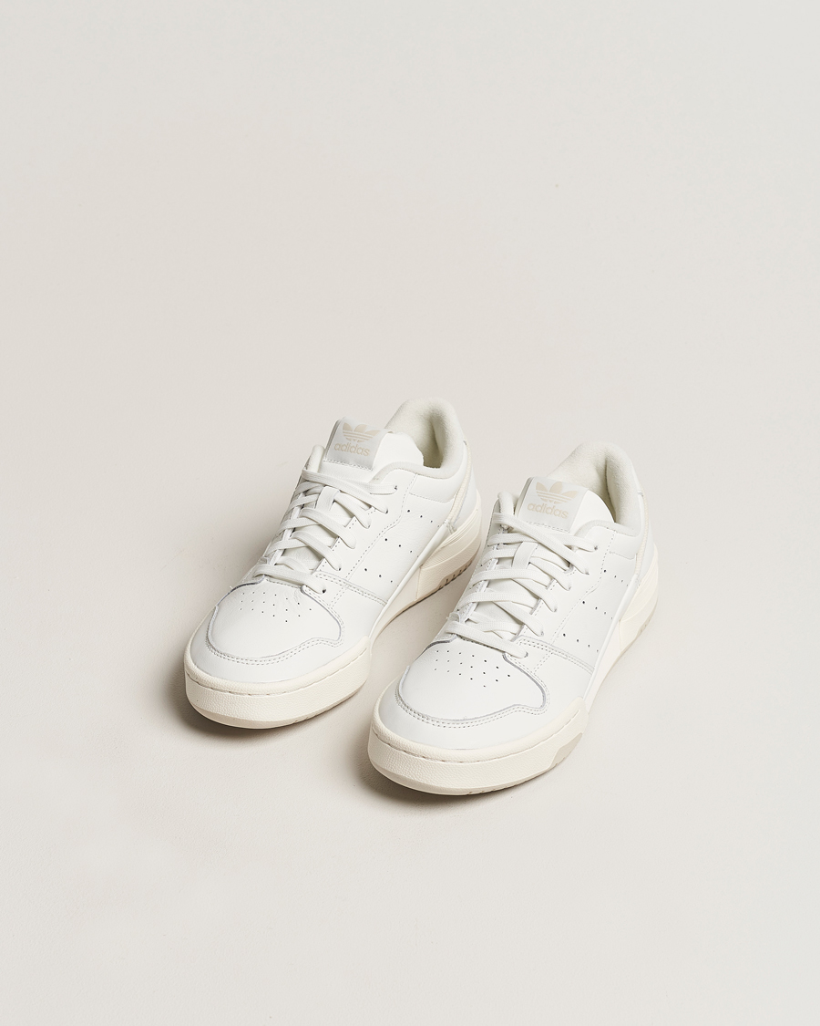 Herre | Hvite sneakers | adidas Originals | Team Court 2 Sneaker Off White