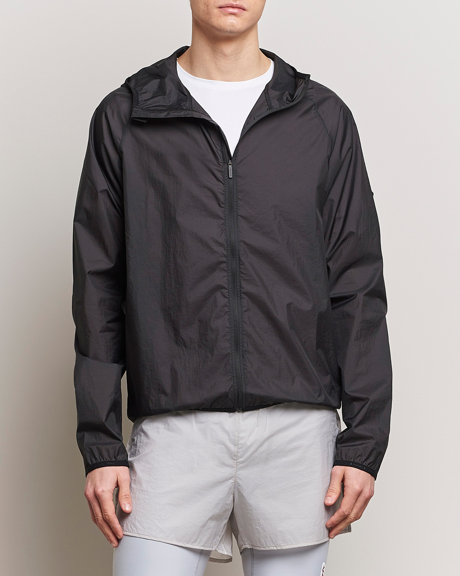 Herre | Klær | District Vision | Ultralight Packable DWR Wind Jacket Black