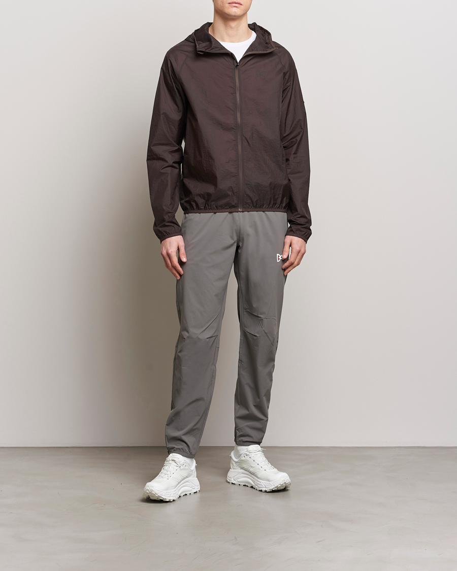 Herre | Jakker | District Vision | Ultralight Packable DWR Wind Jacket Cacao