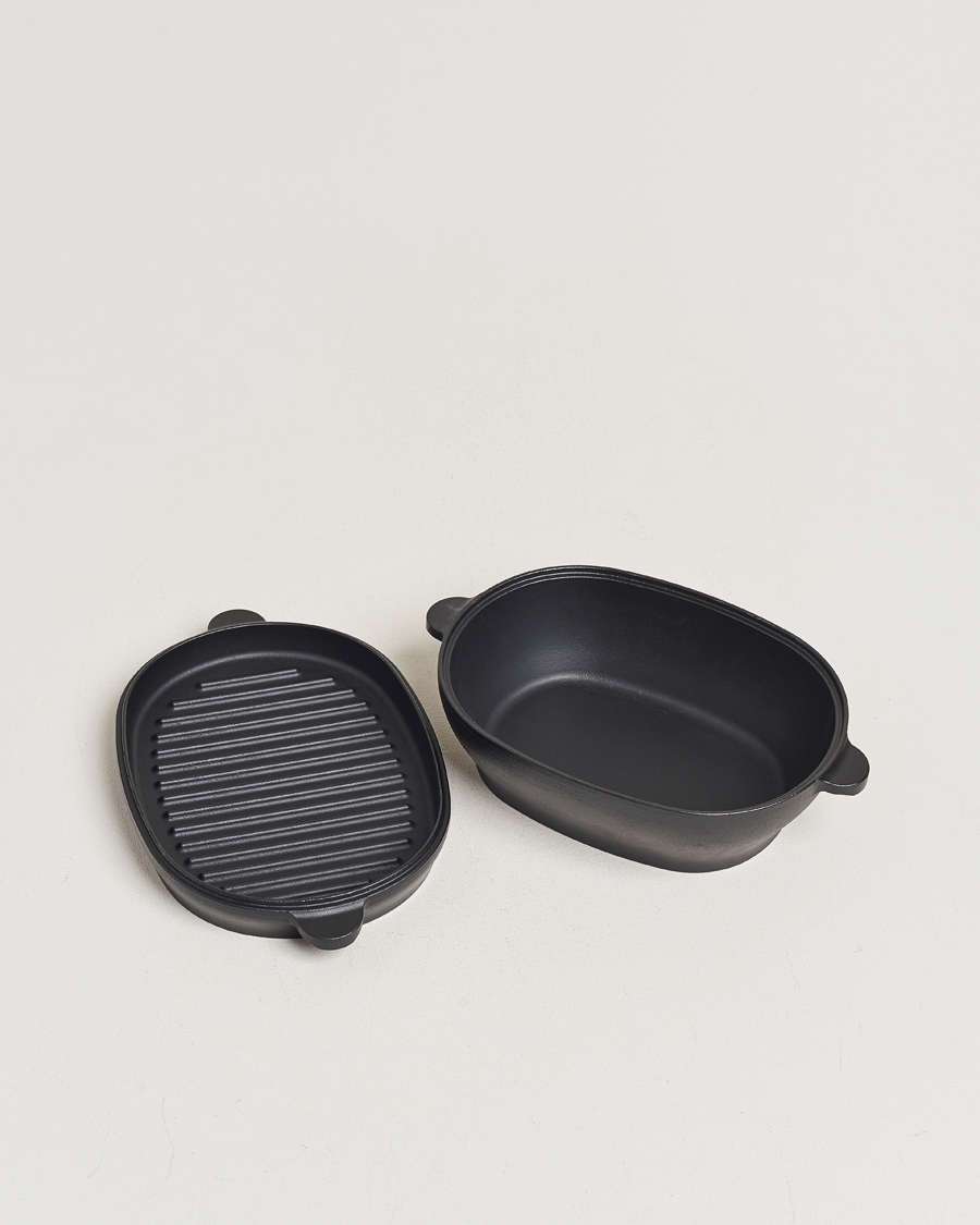 Men | Lifestyle | Snow Peak | Micro Oval Cast Iron Oven 