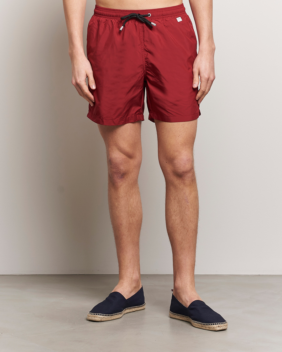 Men | New Brands | MC2 Saint Barth | Pantone Swim Shorts 45 Bordeaux