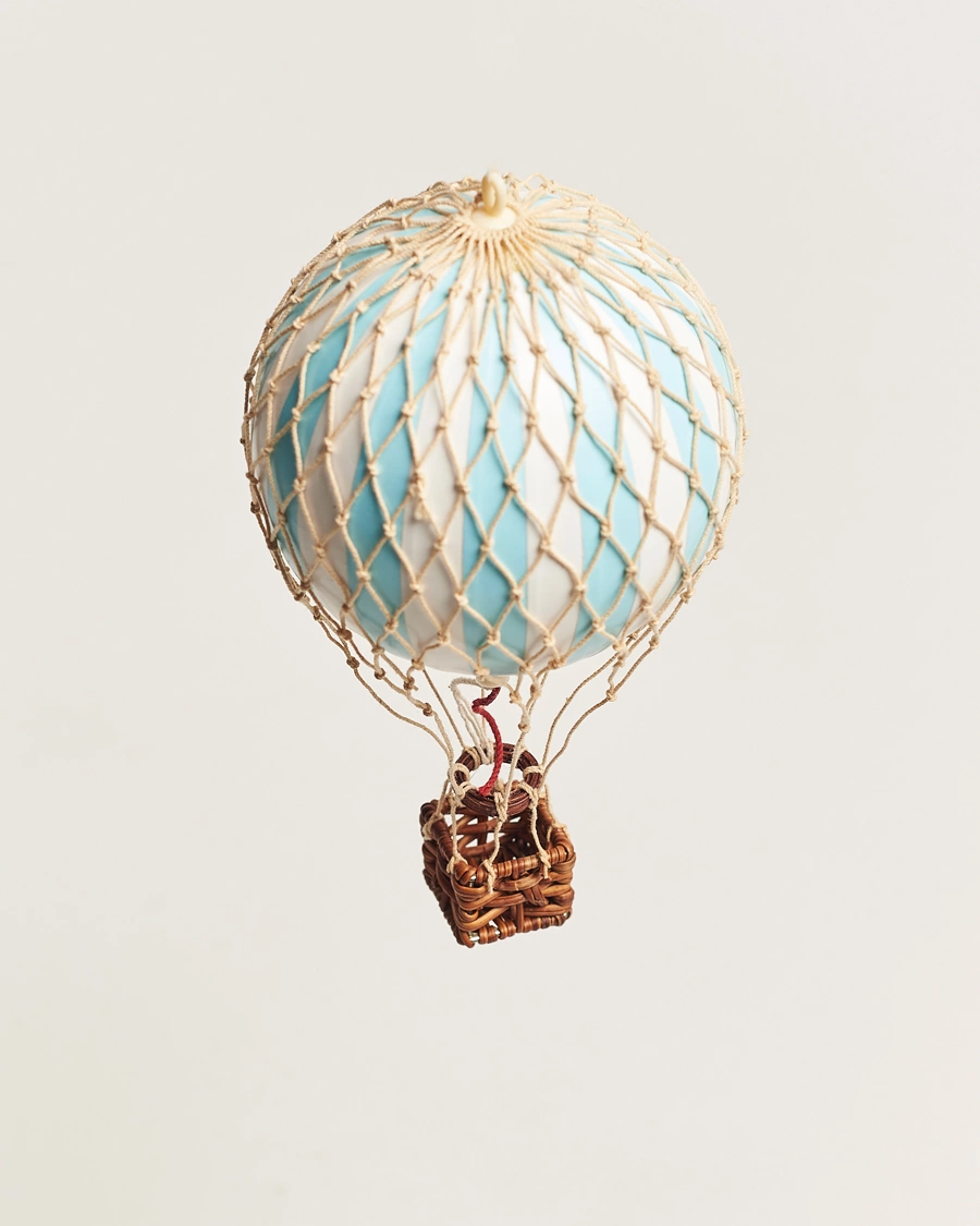 Herre | Authentic Models | Authentic Models | Floating In The Skies Balloon Light Blue
