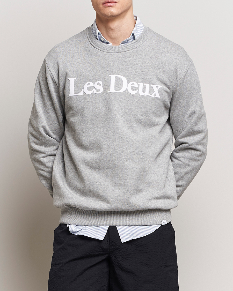 Herre | Grå gensere | LES DEUX | Charles Logo Sweatshirt Light Grey Melange