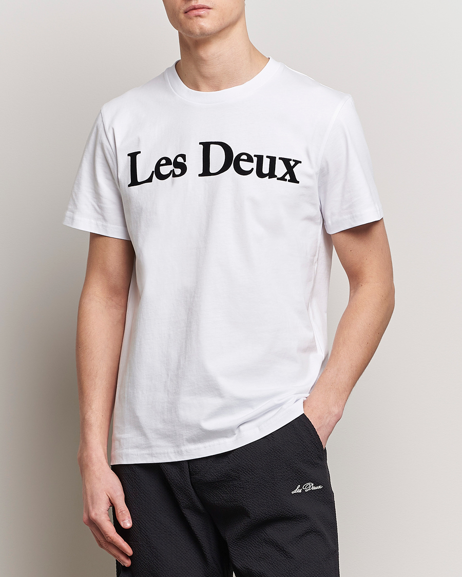 Herre | Nye varemerker | LES DEUX | Charles Logo T-Shirt Wihte