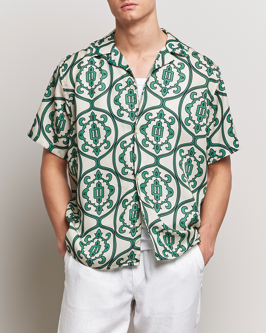 Herre | Nye varemerker | LES DEUX | Ornament Print Tencel Shirt Ivory/Green