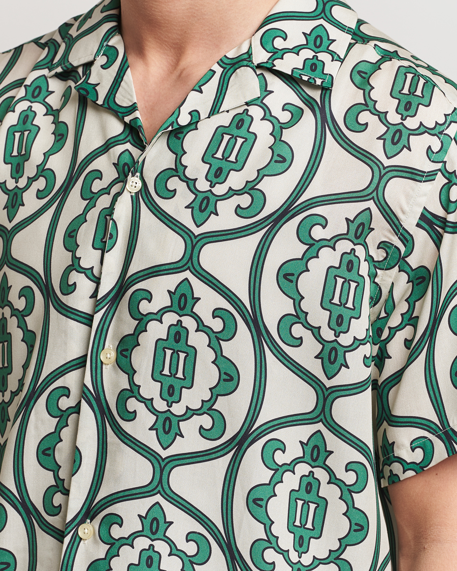 Herre | Skjorter | LES DEUX | Ornament Print Tencel Shirt Ivory/Green