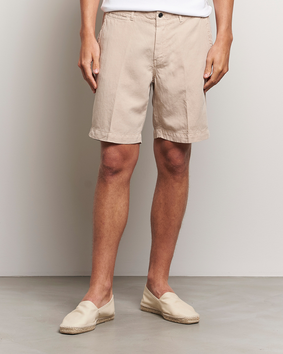 Herre | Klær | Oscar Jacobson | Poggio Washed Linen Shorts Beige