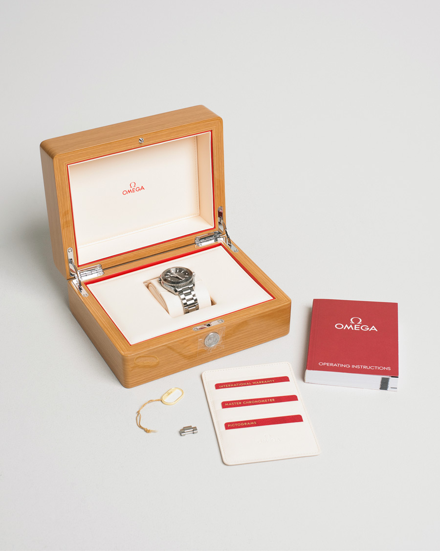 Herre | Omega Pre-Owned Seamaster Planet Ocean Silver | Omega Pre-Owned | Seamaster Planet Ocean Silver