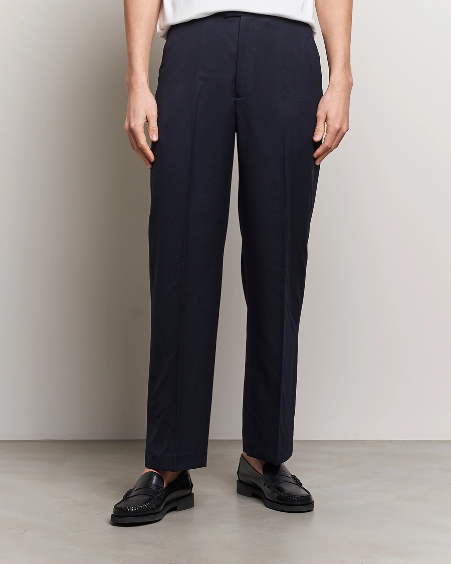 Herr |  | A Day\'s March | Edward Relaxed Wool Trousers Navy