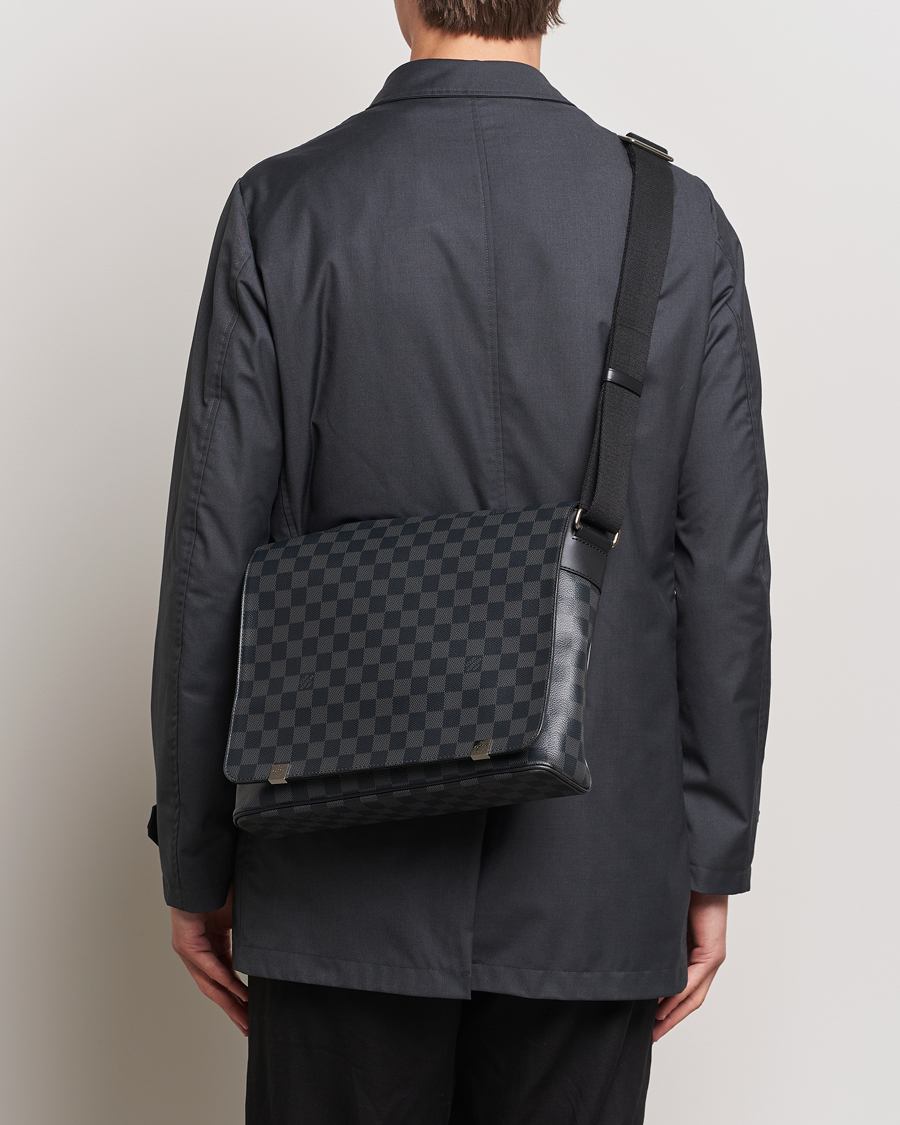 Herre | Louis Vuitton Pre-Owned District PM Messenger Bag Damier Graphite | Louis Vuitton Pre-Owned | District PM Messenger Bag Damier Graphite