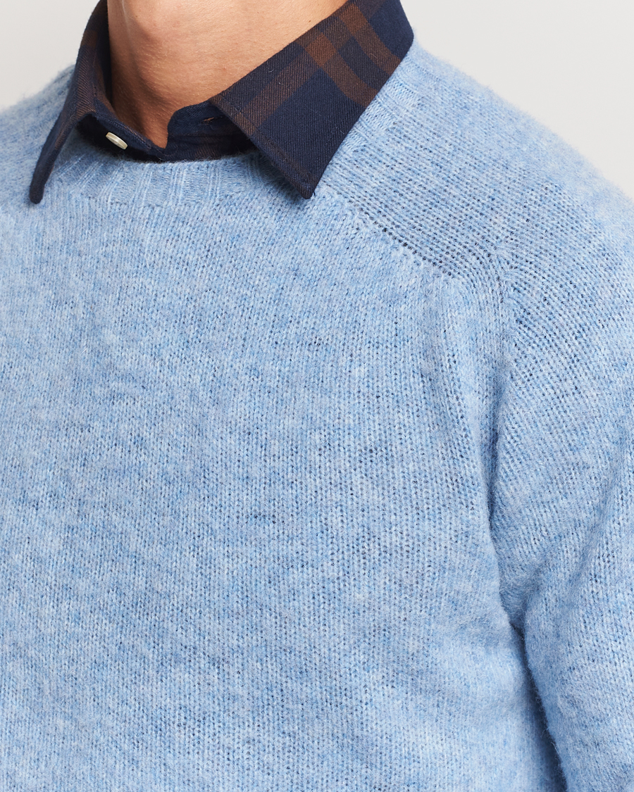 Herre | Gensere | Harley Of Scotland | Brushed Supersoft Lambswool Crewneck Ice Sea