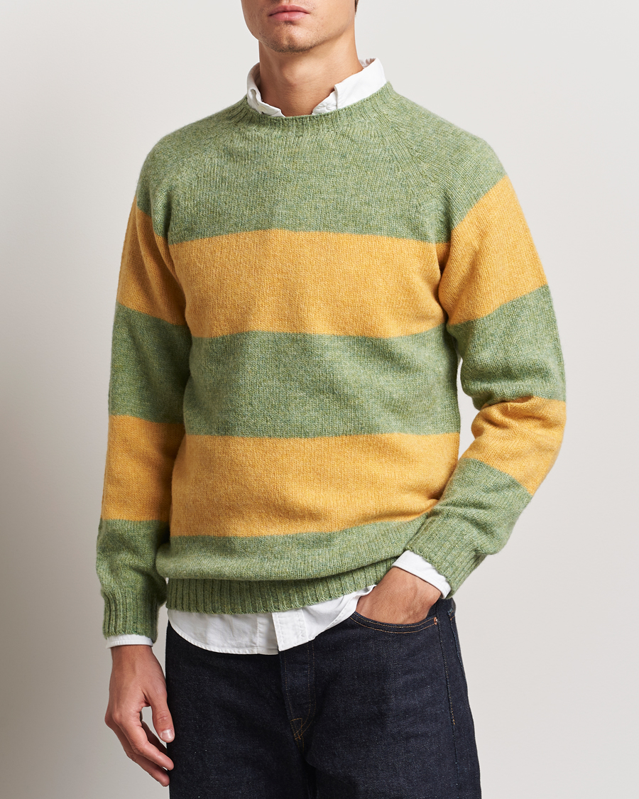 Herre | Gensere | Harley Of Scotland | Block Stripe Lambswool Crewneck Yellow/Green