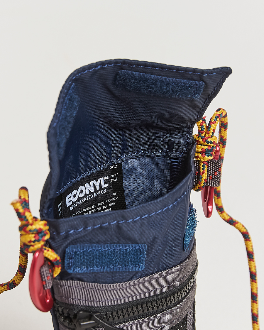 Herre | Klättermusen Algir Lanyard Pocket Bag Indigo Blue | Klättermusen | Algir Lanyard Pocket Bag Indigo Blue