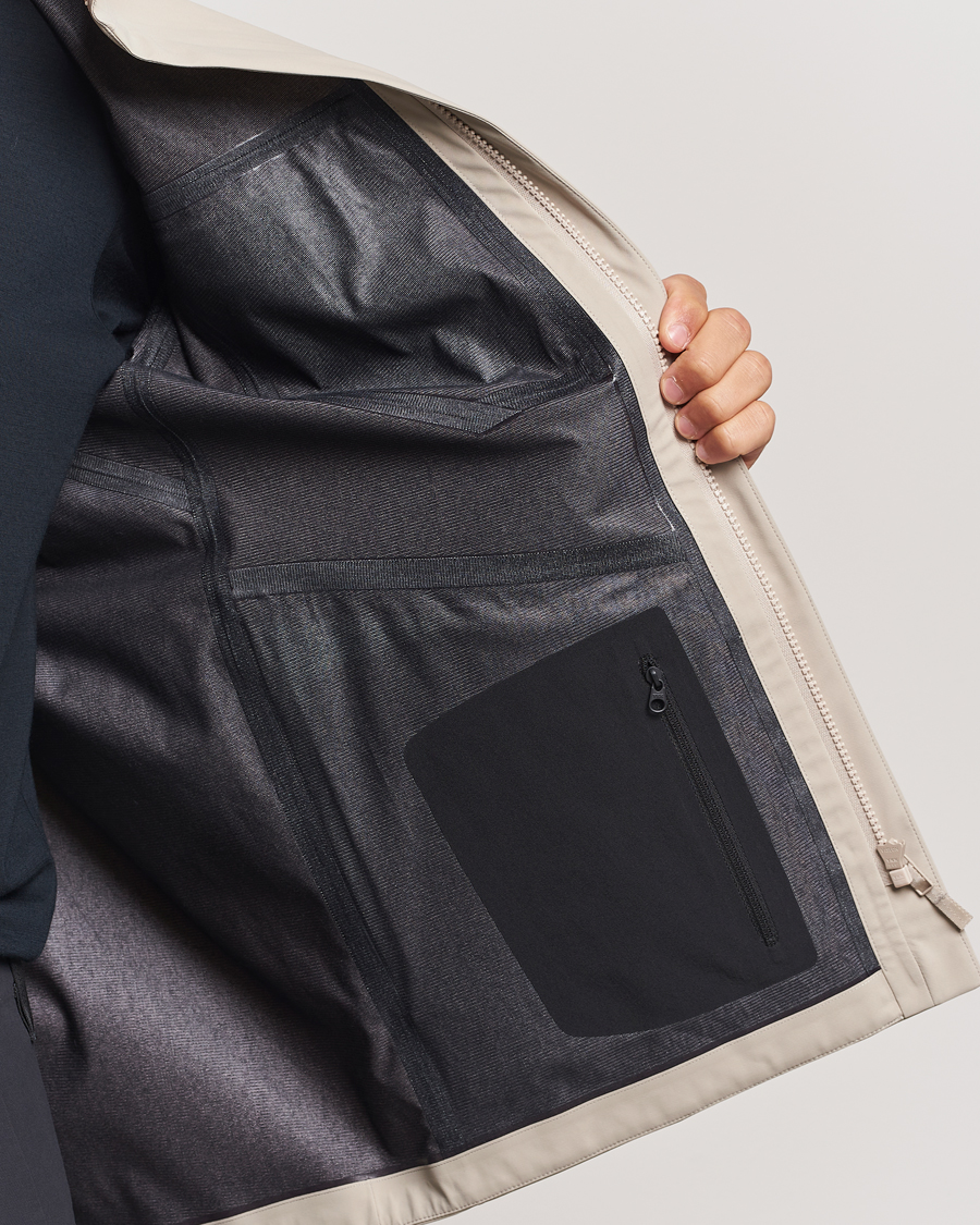 Herre | Jakker | Arc'teryx Veilance | GORE-TEX Field Jacket Rune