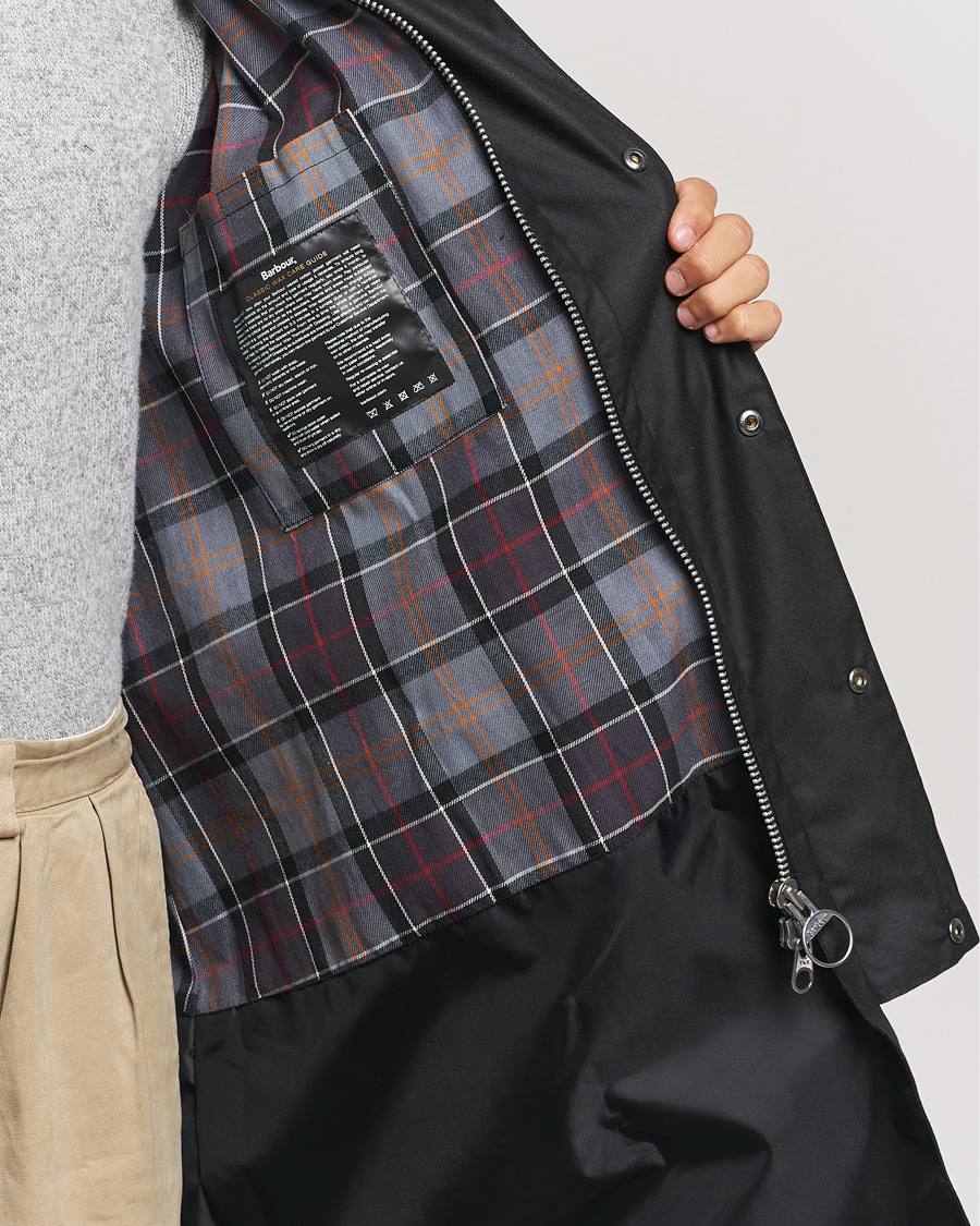 Herre | Jakker | Barbour Heritage | Modfied Exmoore Wax Coat Black