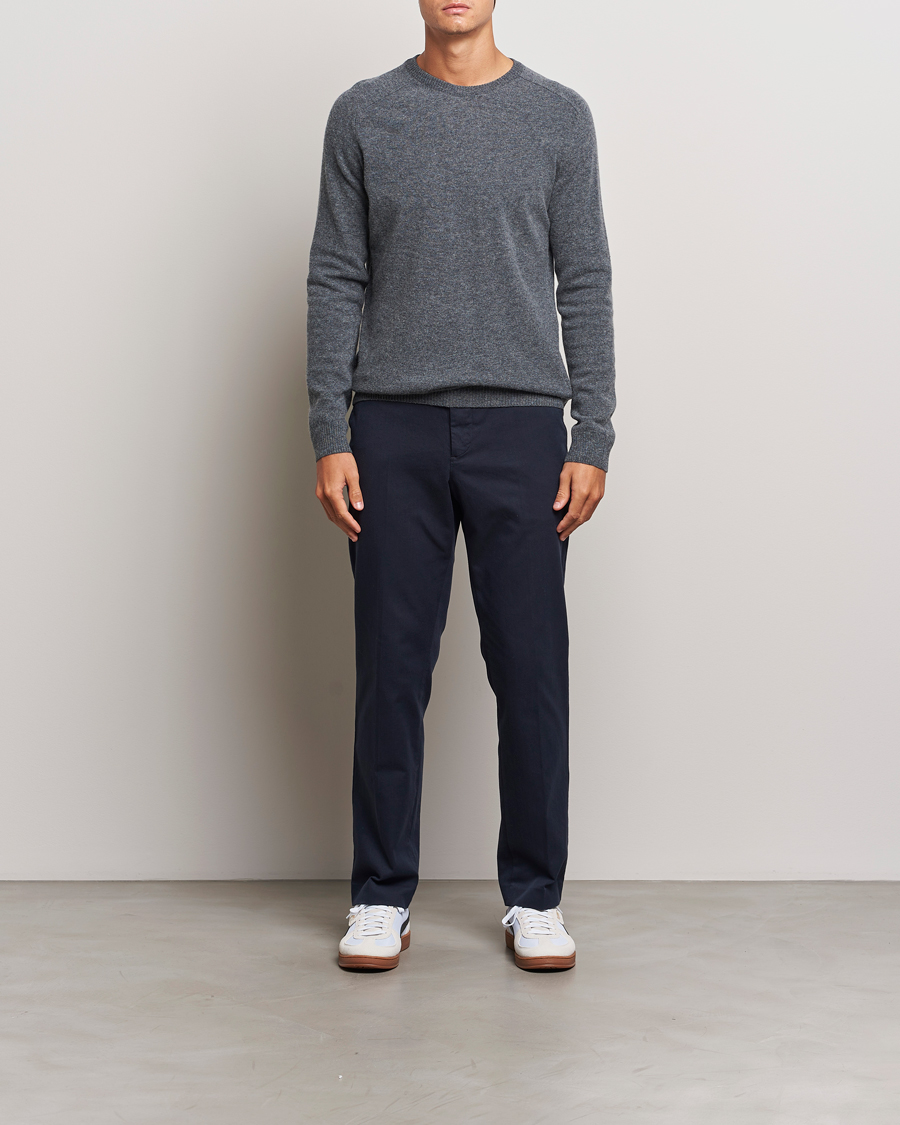 Herre | Gensere | KnowledgeCotton Apparel | Lambswool Roundneck Dark Grey