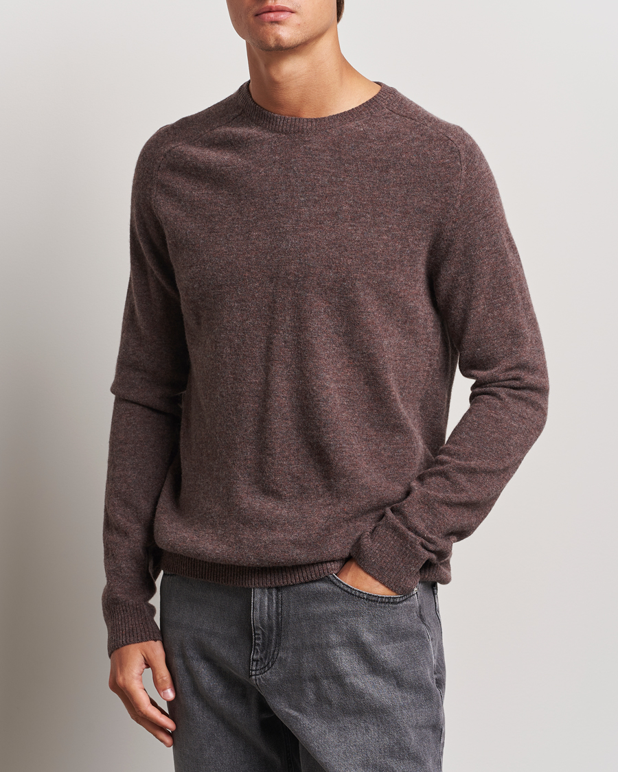 Herre | Gensere | KnowledgeCotton Apparel | Lambswool Roundneck Brown