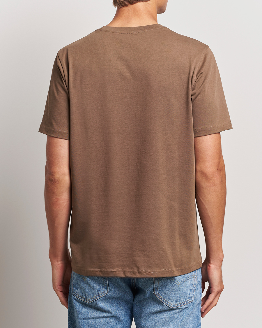 Herre | T-Shirts | KnowledgeCotton Apparel | Loake Badge T-Shirt Brown