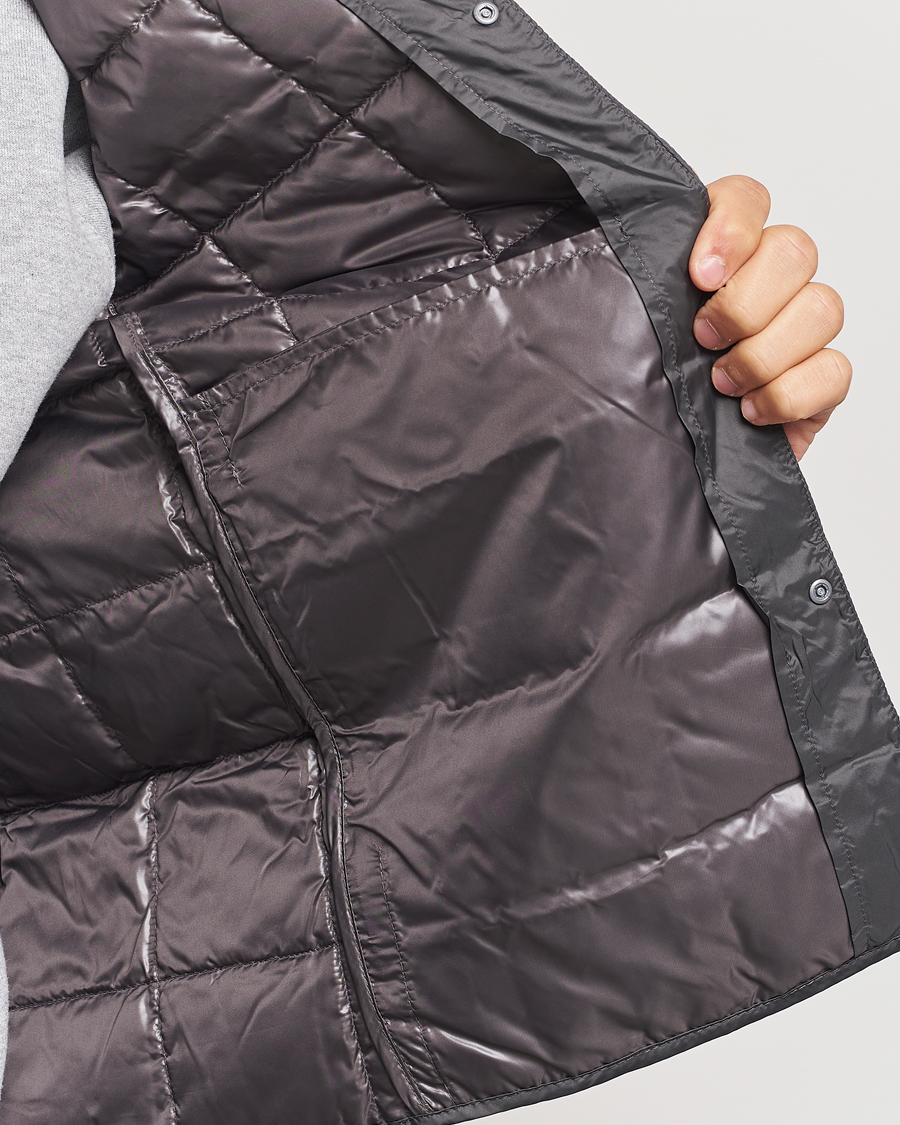 Herre | Jakker | TAION | V-Neck Lightweight Down Vest Dark Grey