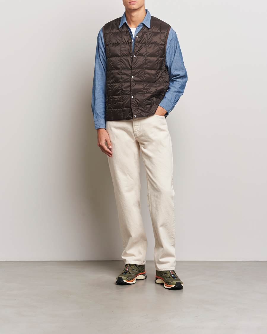 Herre | Jakker | TAION | V-Neck Lightweight Down Vest Dark Choco