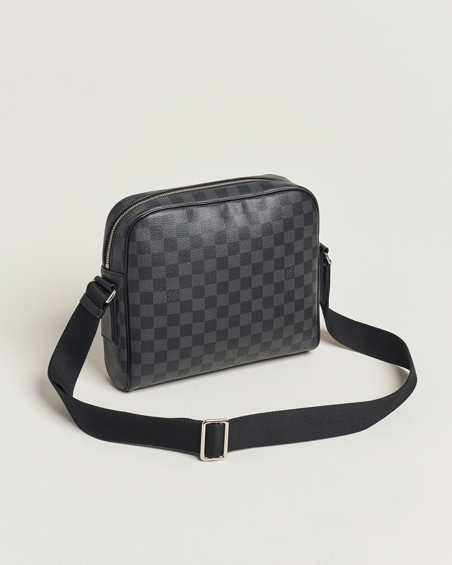 Herre | Pre-Owned & Vintage Bags | Louis Vuitton Pre-Owned | Dayton Reporter MM Damier Graphite 