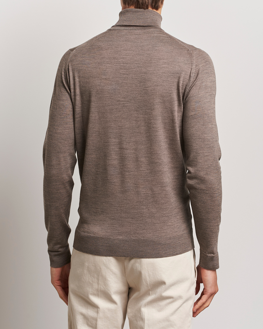 Herre | Gensere | John Smedley | Cherwell Extra Fine Merino Rollneck Mushroom Brown