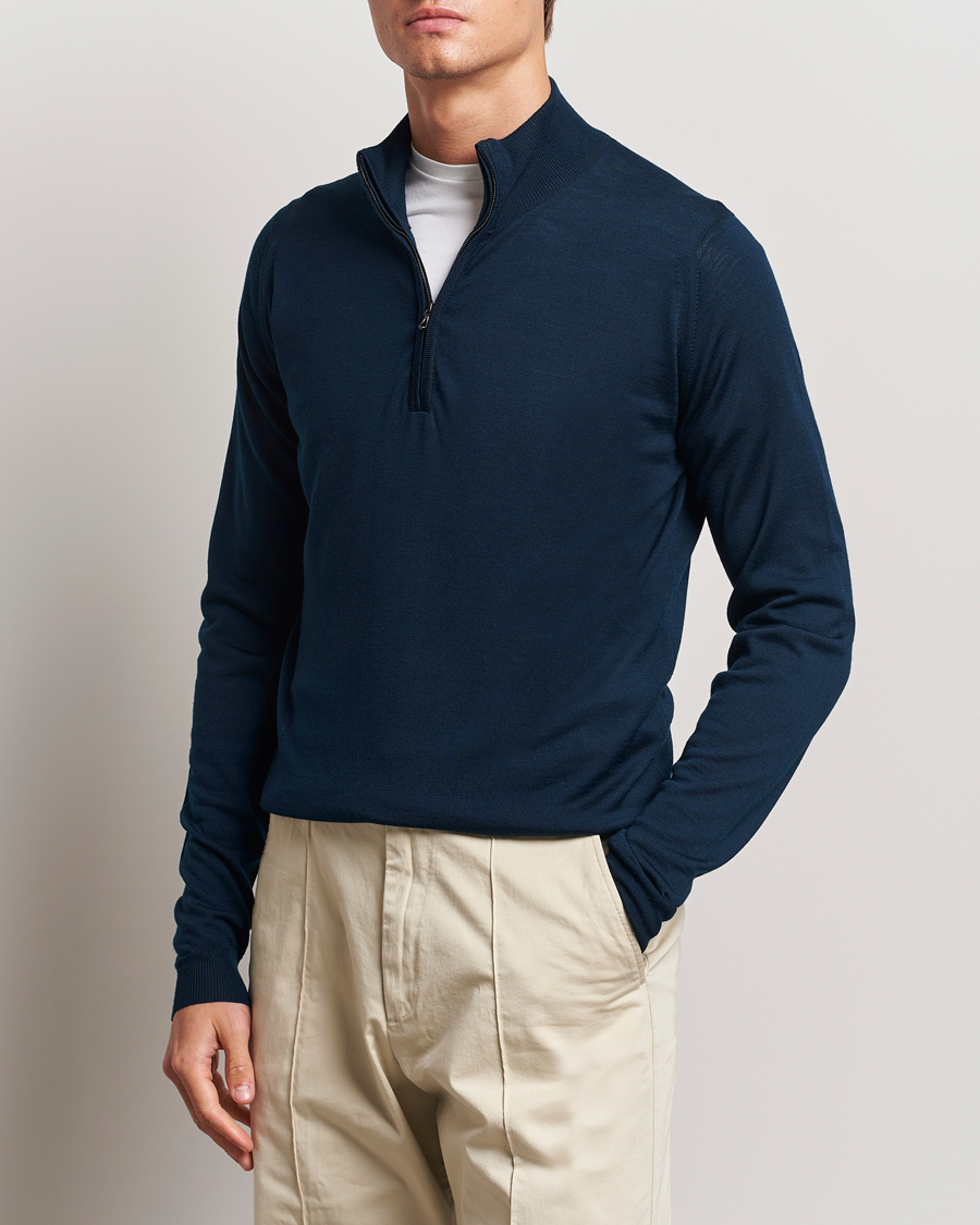 Herre | Gensere | John Smedley | Barrow Extra Fine Merino Half Zip Orion Green