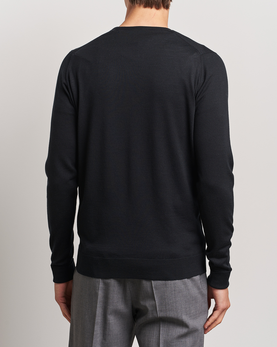 Herre | Gensere | John Smedley | Bobby Extra Fine Merino V-Neck Pullover Black