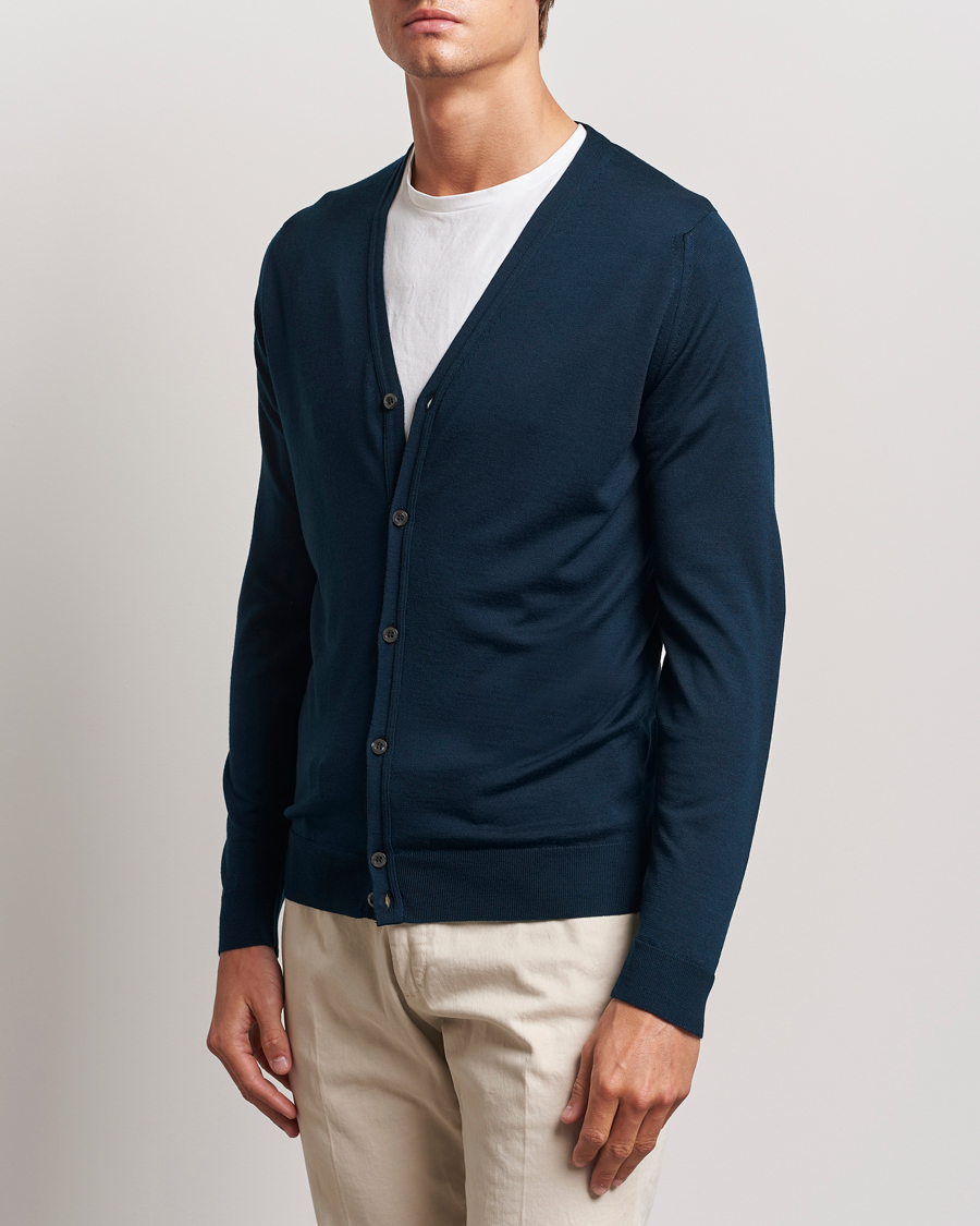 Herre | Gensere | John Smedley | Petworth Extra Fine Merino Cardigan Orion Green