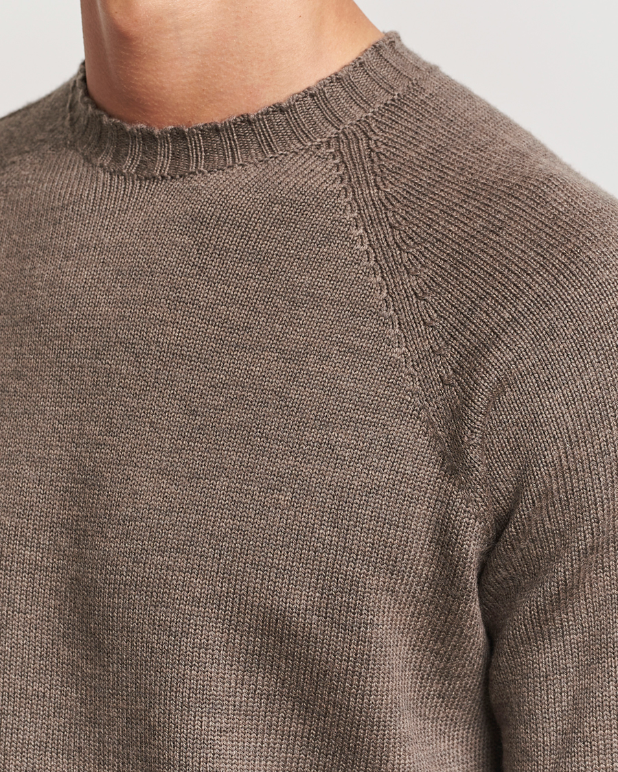 Herre | Gensere | John Smedley | Denver Extra Fine Merino Crew Neck Mushroom Brown