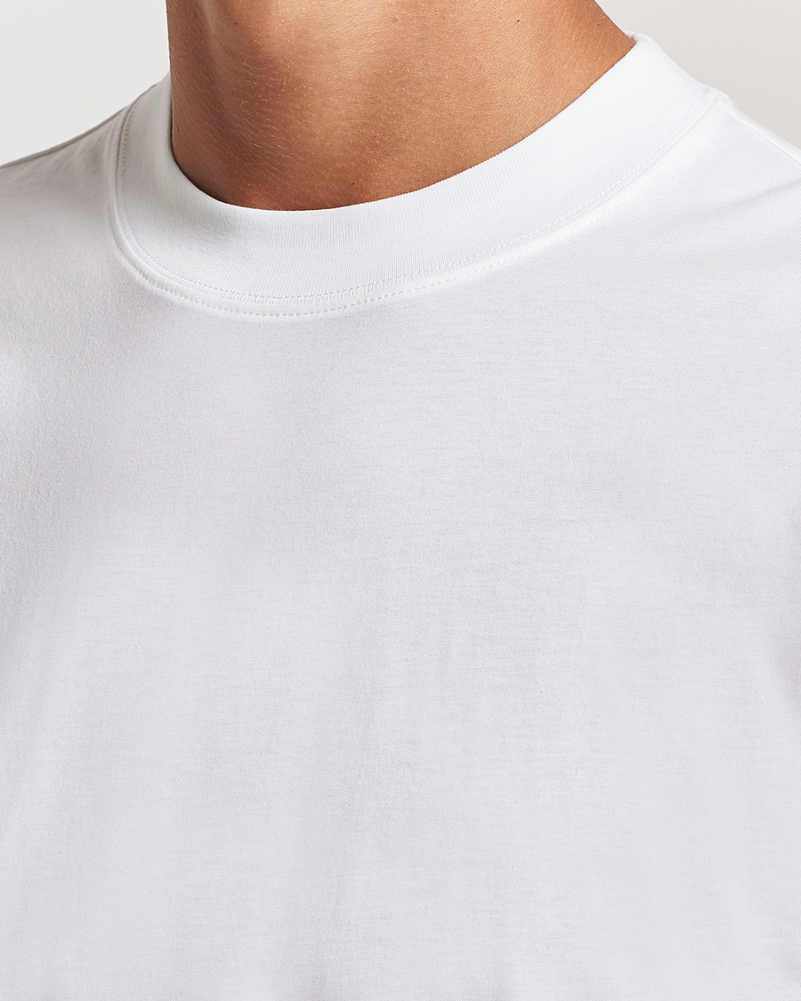 Herre | T-Shirts | Filippa K | Mock Neck T-Shirt White