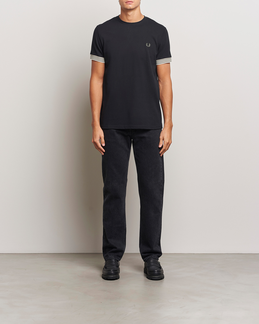 Herre | T-Shirts | Fred Perry | Striped Cuff Crew Neck T-Shirt Black
