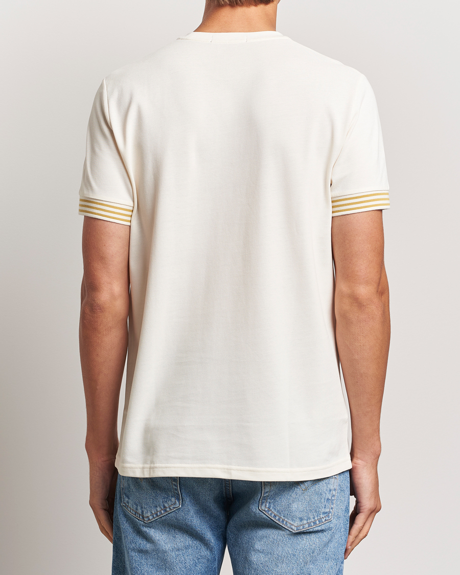 Herre | T-Shirts | Fred Perry | Striped Cuff Crew Neck T-Shirt Ecru