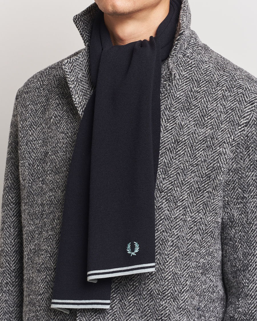 Herre | Fred Perry Twin Tipped Merino Wool Scarf Navy | Fred Perry | Twin Tipped Merino Wool Scarf Navy