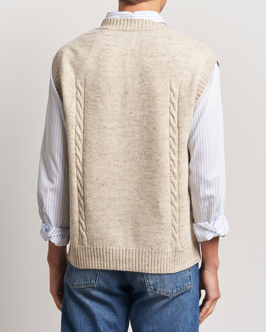 Herre | Gensere | Gant | Cable Knitted V-Neck Vest Seed Melange