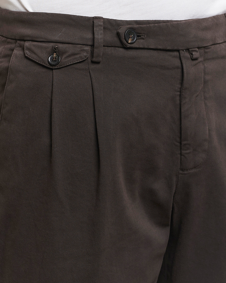 Herre | Bukser | Briglia 1949 | Easy Fit Pleated Cotton Stretch Chino Dark Brown