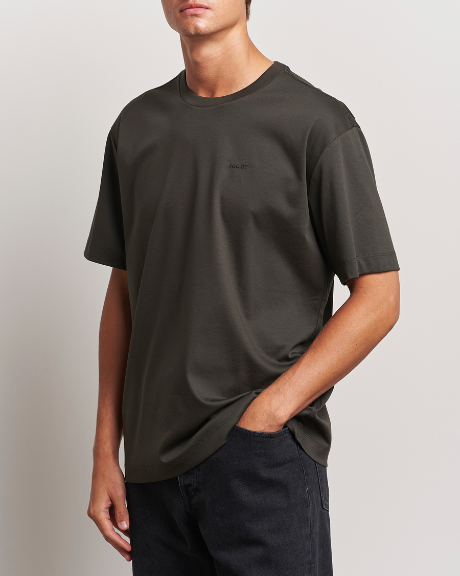 Herre | T-Shirts | NN07 | Nat Logo Mercerized Crew Neck T-Shirt Dark Army