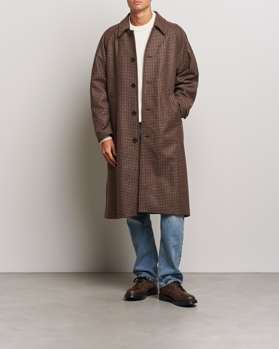 Nudie Jeans Will Dogtooth Check Coat Brown hos CareOfCarl.no