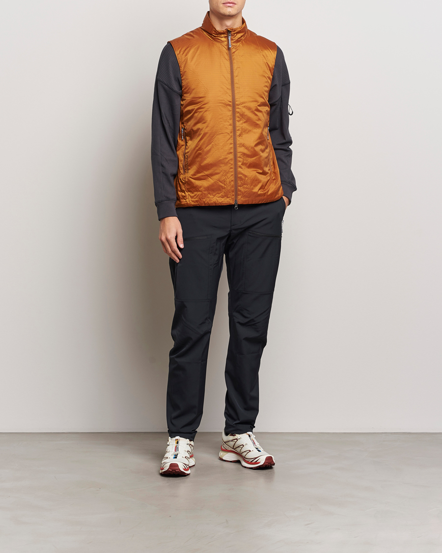 Herre | Jakker | Houdini | Dunfri Primaloft Padded Vest Rust Brown