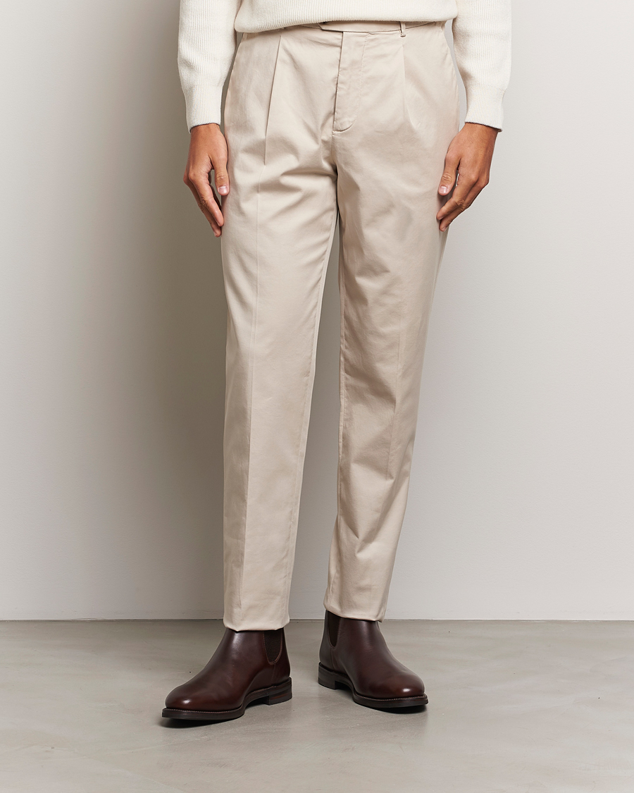 Herre | Bukser | Brunello Cucinelli | Slim Fit Pleated Trousers Light Beige