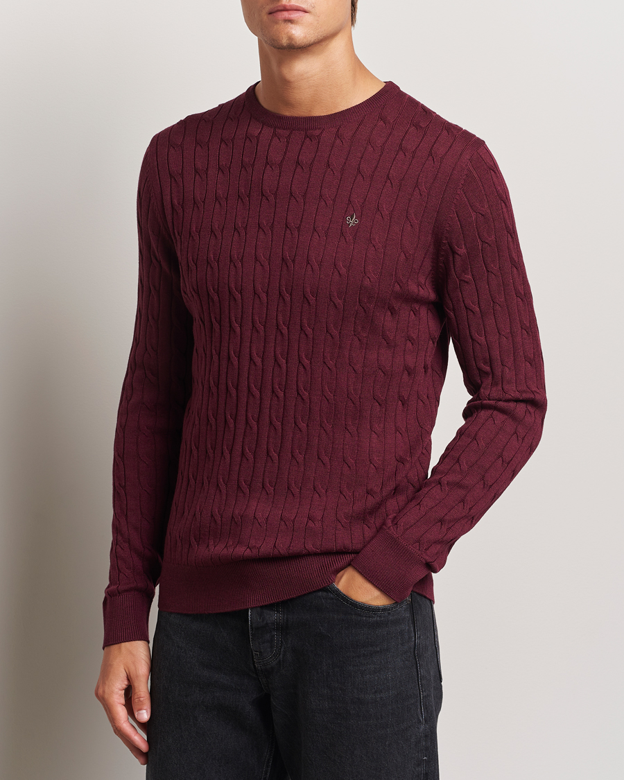 Herre | Gensere | Morris | Merino Cable O-Neck Wine Red