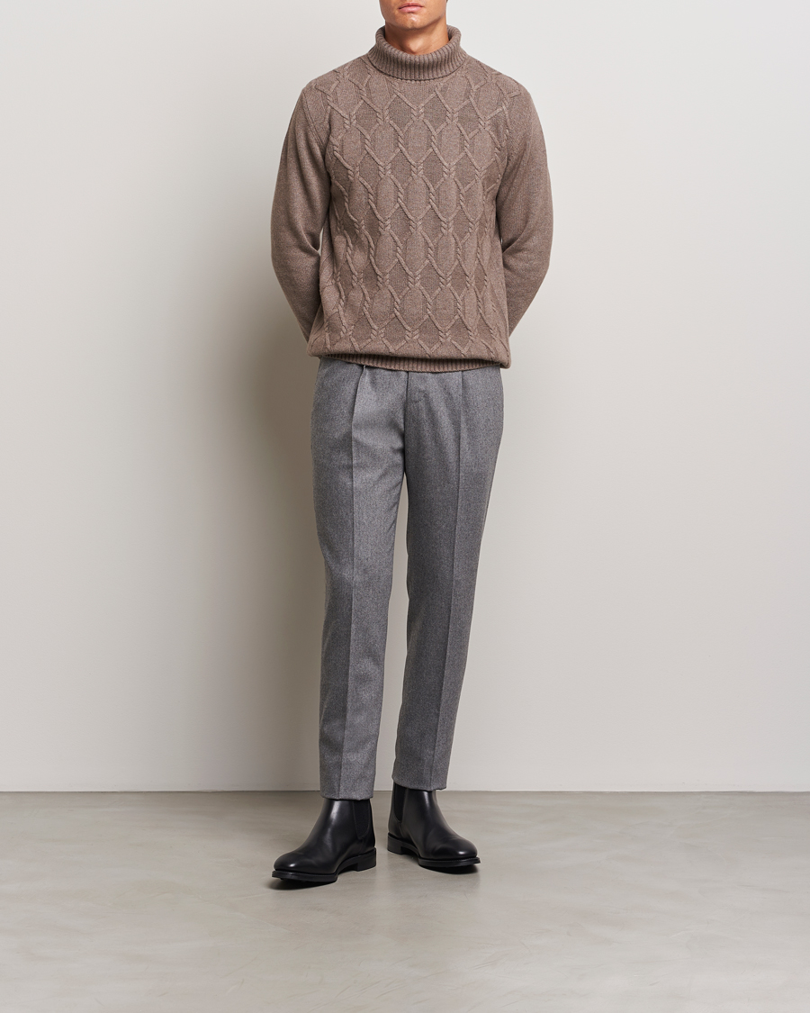 Herre | Gensere | Oscar Jacobson | Salomon Heavy Knitted Cable Rollneck Light Brown