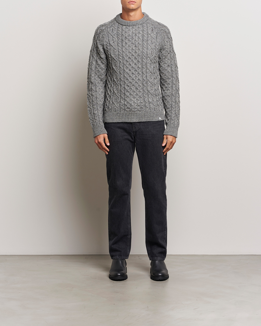 Herre | Gensere | Peregrine | Hudson Wool Aran Knitted Jumper Steel