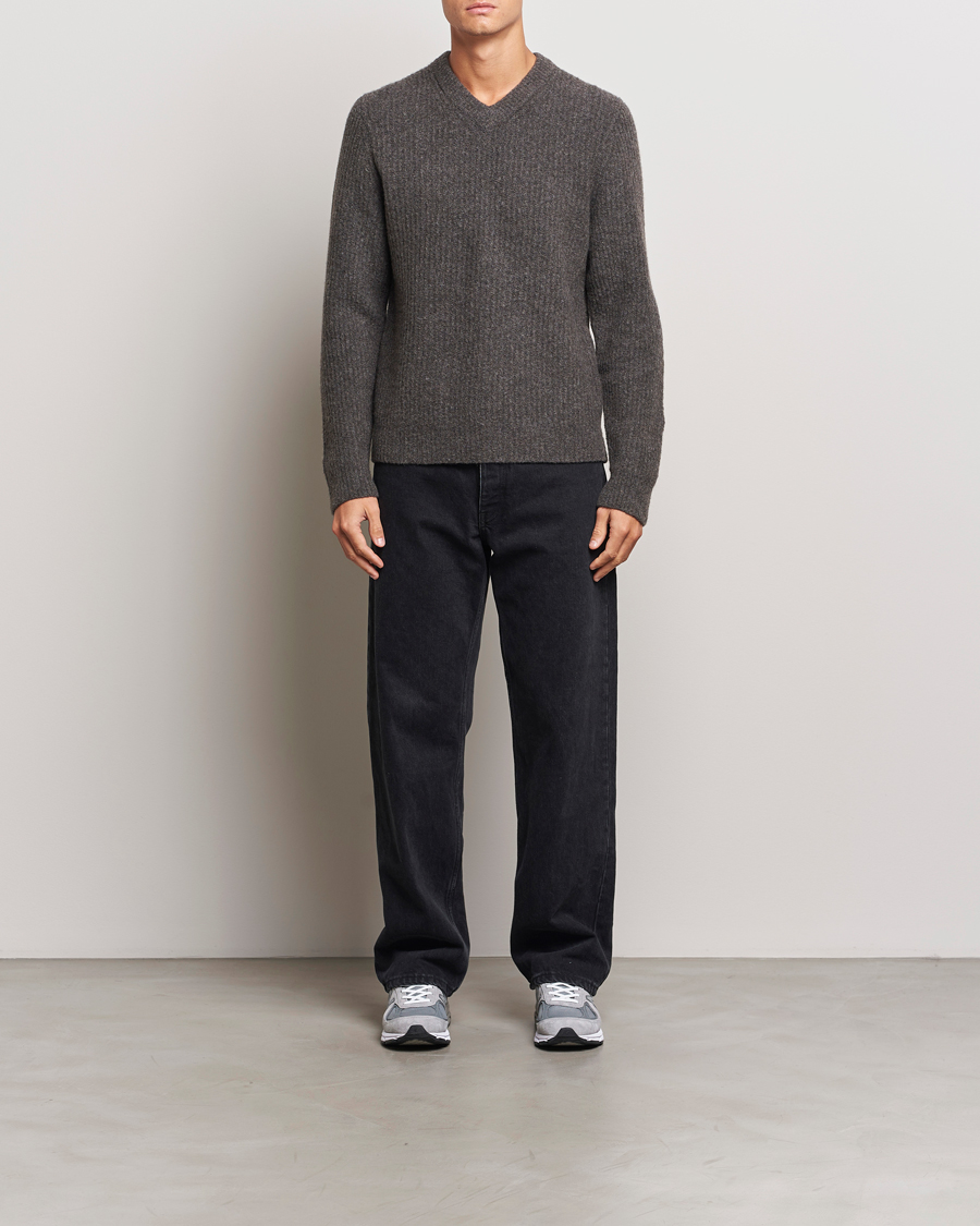 Herre | Gensere | Samsøe Samsøe | Koji Rib Knitted V-Neck Volcanic Ash