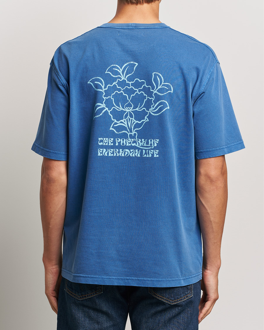 Herre | T-Shirts | Samsøe Samsøe | Poetry Printed T-Shirt True Navy Lotus