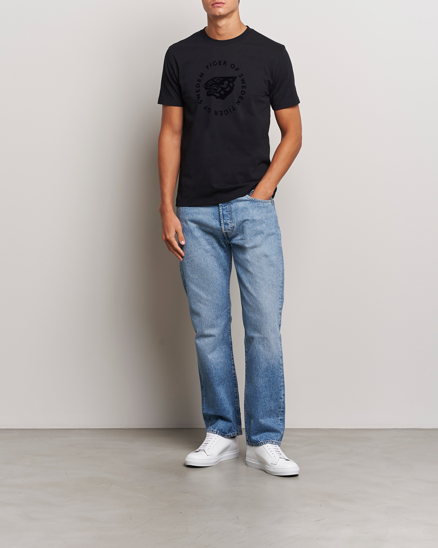 Herre | T-Shirts | Tiger of Sweden | Dillan Logo Crew Neck T-Shirt Black
