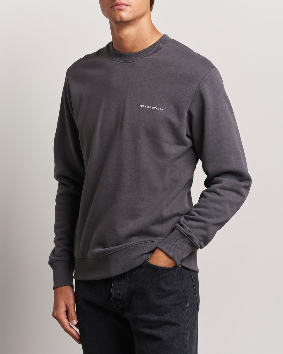 Herre | Gensere | Tiger of Sweden | Emerson Crew Neck Sweatshirt Charcoal