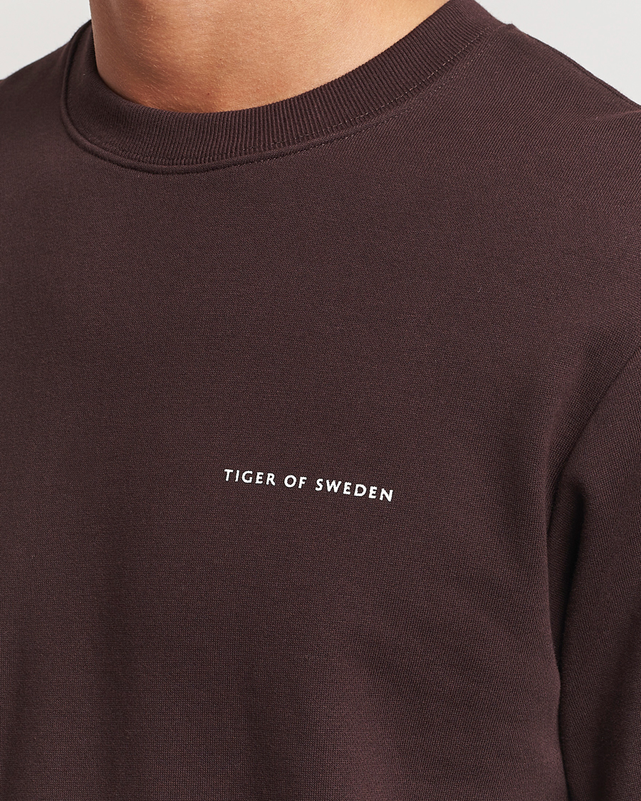Herre | Gensere | Tiger of Sweden | Emerson Crew Neck Sweatshirt Dark Chocolate